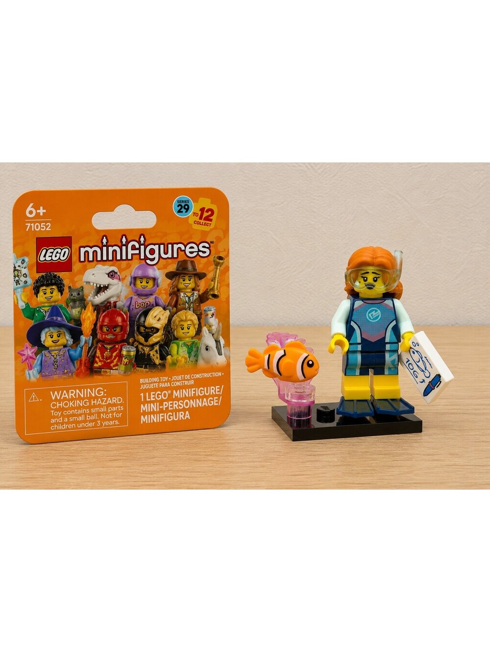 LEGO Series 29 Marine Biologist col29-2 Scanner ID Sealed Box 71051